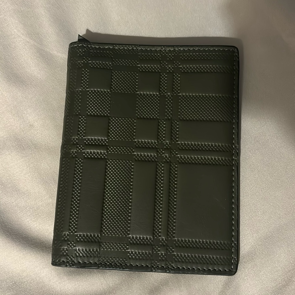 Fossil Passport Holder NWT